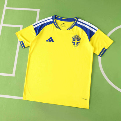Camiseta Oficial Suecia Mundial 2026 Local Fan Version