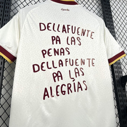 Camiseta Oficial España x Dellafuente Mundial 2026 Visitante Fan Version