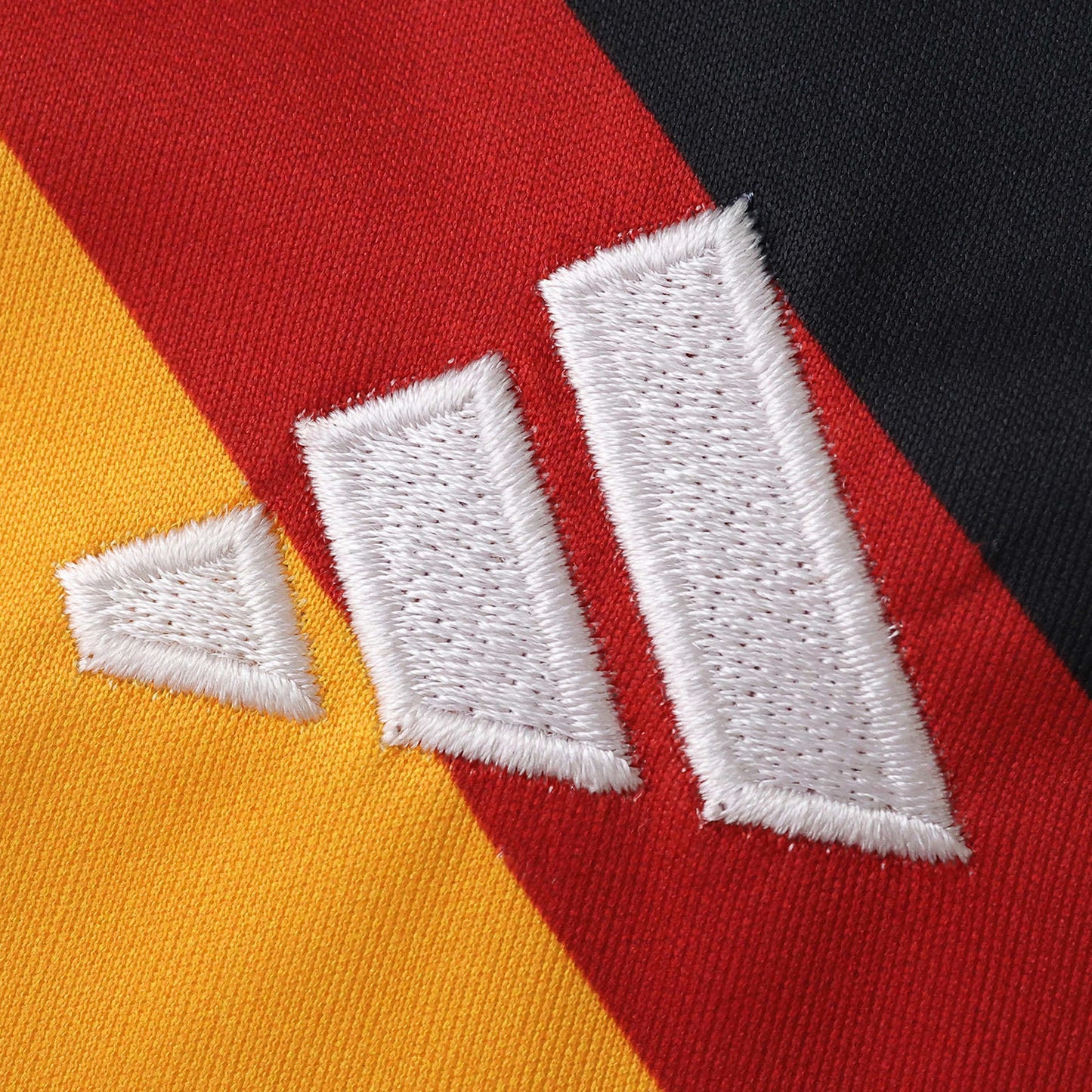 Camiseta Oficial Alemania Mundial 2026 Local Fan Version